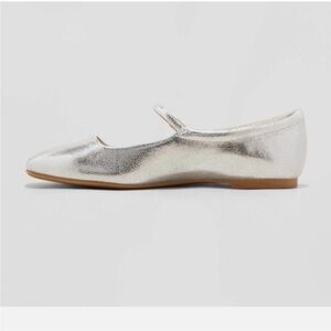 NEW Women's Elsa Mary Jane Ballet Flats Wild Fable Silver Sz 9